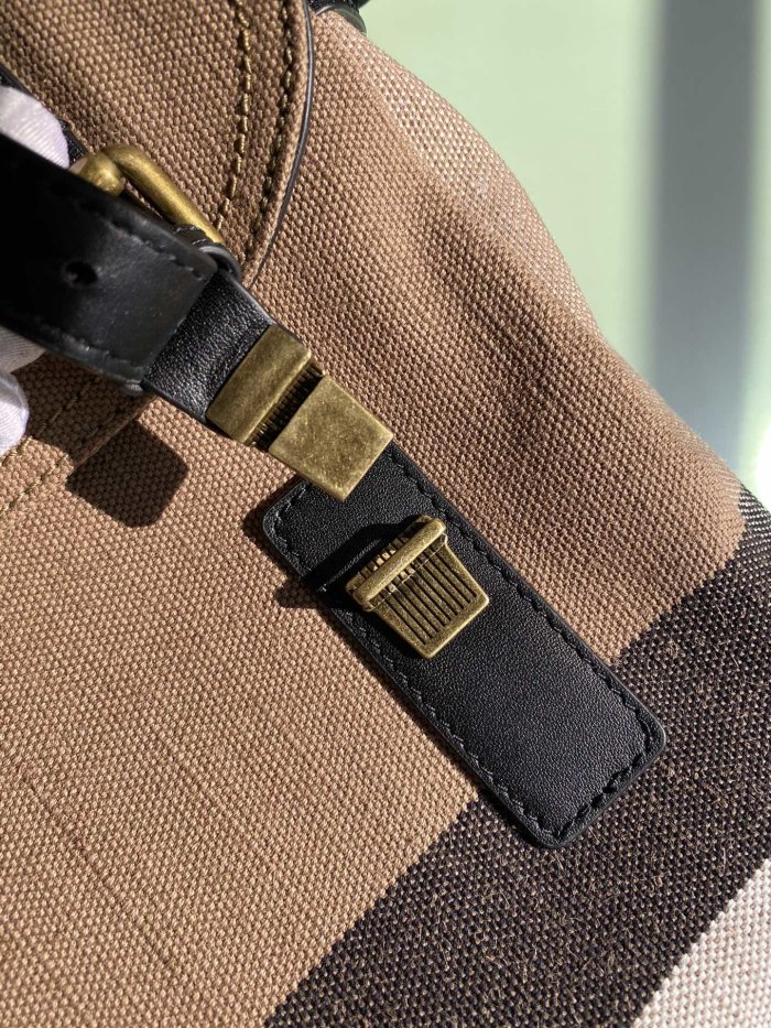 2021SS新作 Burberry バーバリー メンズ ショルダーバック スーパーコピー