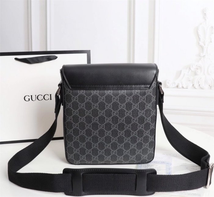 2020SS新作 Gucci グッチ メンズ ショルダーバックスーパーコピー