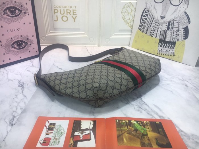 202103SS新作Gucci グッチ レディースショルダーバッグスーパーコピー