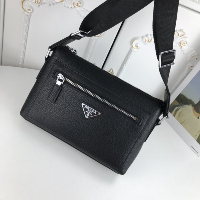 202103SS新作 FENDI フェンディ ショルダーバック スーパーコピー