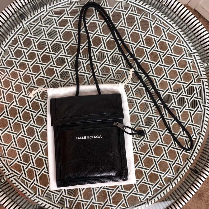 202103SS新作 Balenciaga バレンシアガ レディース ショルダーバックスーパーコピー