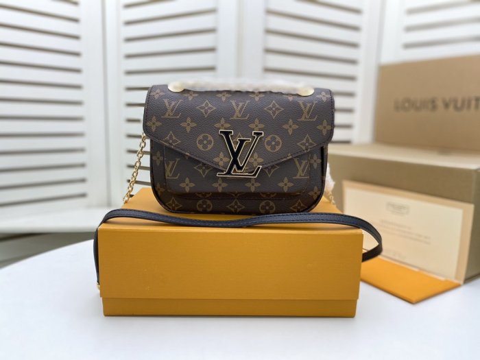 202103新作 Louis Vuitton ルイヴィトン ショルダーバッグスーパーコピー