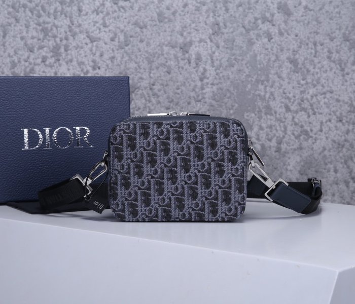 2020SS新作 Dior ディオール メンズ ショルダーバック スーパーコピー
