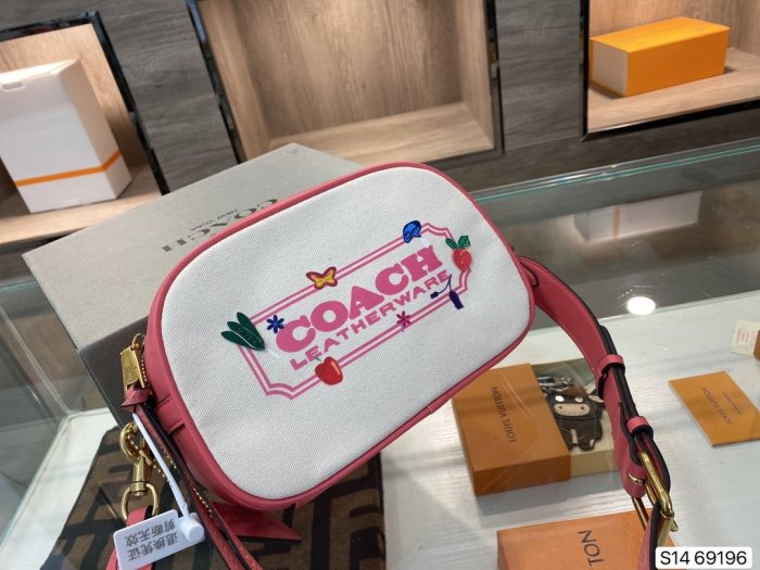 202106SS新作 Coach コーチ レディース ショルダーバッグスーパーコピー