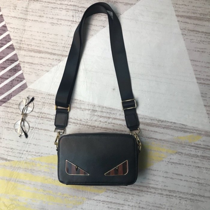 2020SS新作 FENDI フェンディ ショルダーバック スーパーコピー