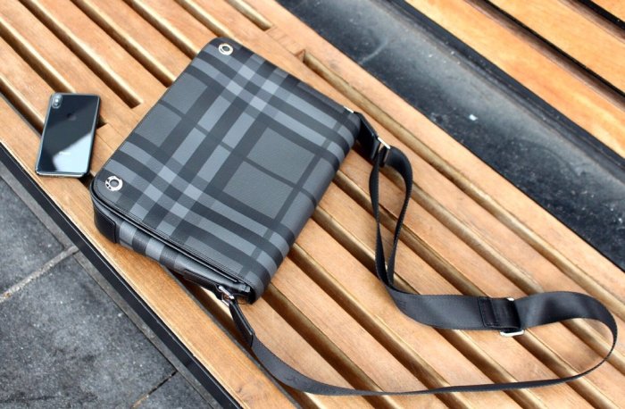 2020SS新作 Burberry バーバリー メンズ ショルダーバック スーパーコピー