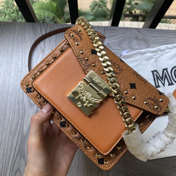 2020SS新作 MCM エムシーエム レディース ショルダーバック スーパーコピー