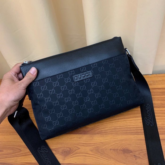 2020SS新作 Gucci グッチ メンズ ショルダーバックスーパーコピー