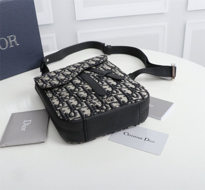 202103SS新作 Dior ディオール メンズ ショルダーバックスーパーコピー