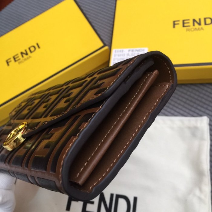 202103SSフェンディ FENDI 新作通販長財布 スーパーコピー