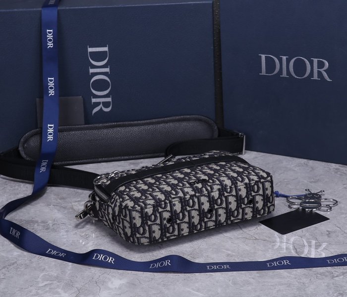 202103SS新作 Dior ディオール メンズ ショルダーバックスーパーコピー