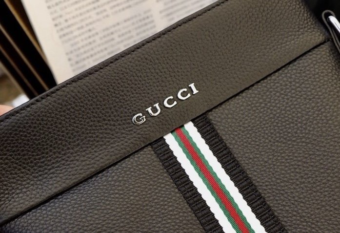 2020SS新作 Gucci グッチ メンズ ショルダーバックスーパーコピー