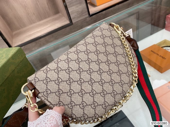 202103SS新作Gucci グッチ レディースショルダーバッグスーパーコピー