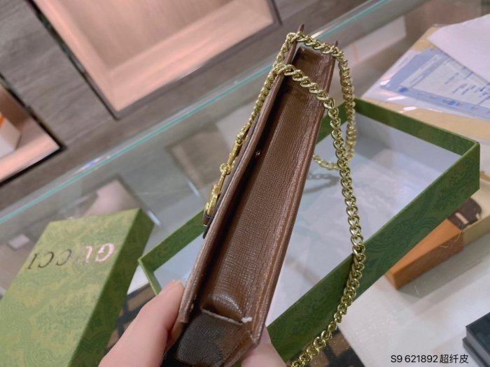 202103SS新作Gucci グッチ レディースショルダーバッグスーパーコピー
