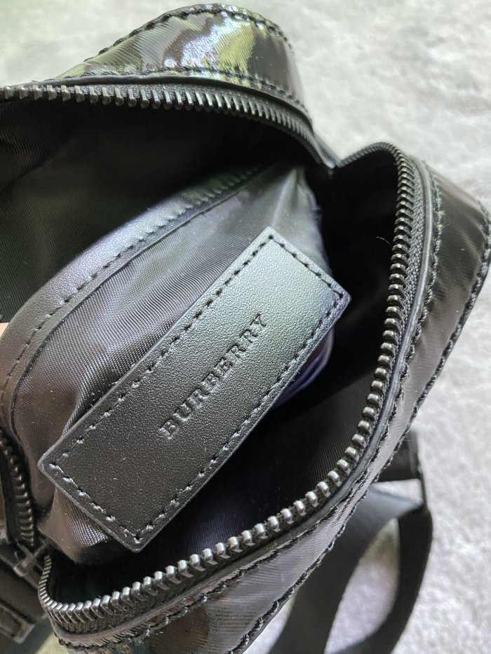 2020SS新作 Burberry バーバリー メンズ ショルダーバック スーパーコピー