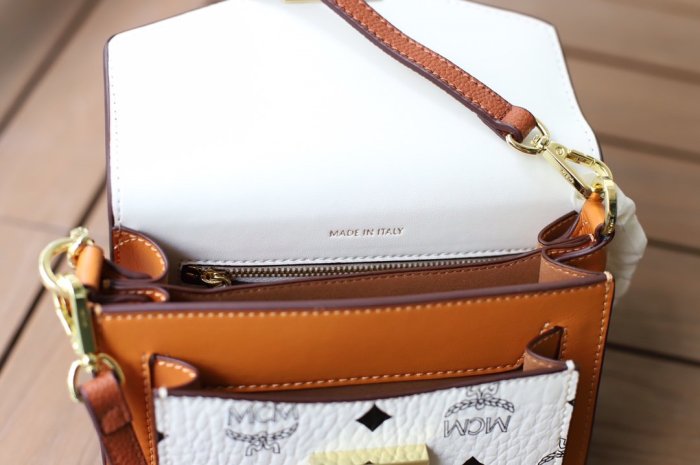 2020SS新作 MCM エムシーエム レディース ショルダーバック スーパーコピー