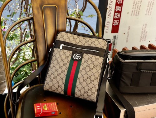 2020SS新作 Gucci グッチ メンズ ショルダーバックスーパーコピー