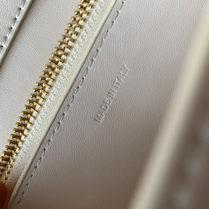 202103SS新作 Celine セリーヌ レディースショルダーバッグスーパーコピー