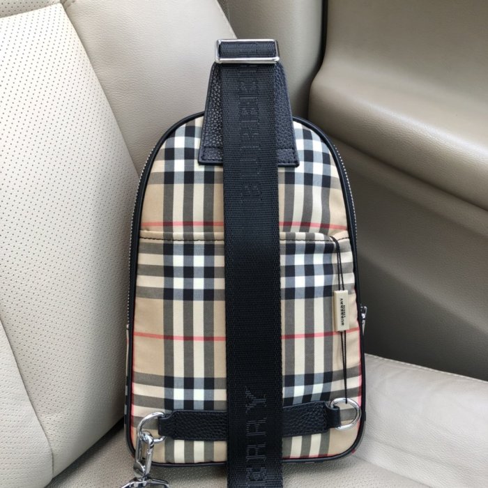 2020SS新作 Burberry バーバリー メンズ ショルダーバック スーパーコピー