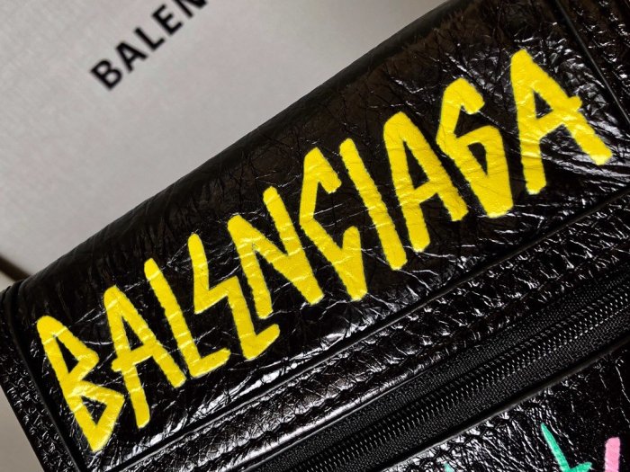 2021SS新作 Balenciaga バレンシアガ レディース ショルダーバックスーパーコピー