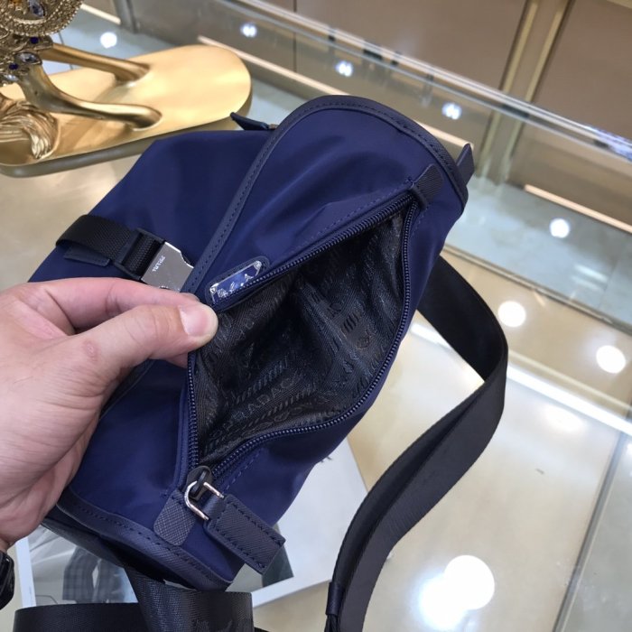 202103SS新作 メンズ Prada プラダ ショルダーバックスーパーコピー
