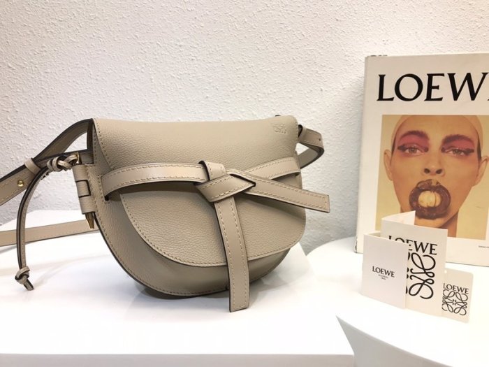 202106SS新作 LOEWE ロエベ レディース ショルダーバッグスーパーコピー