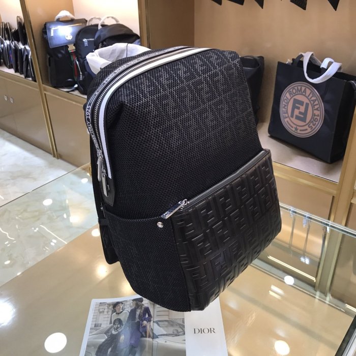 202105SS新作 FENDI フェンディ メンズ リュックバックスーパーコピー