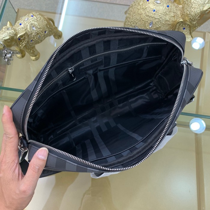 2020SS新作 Burberry バーバリー メンズ ハンドバックスーパーコピー