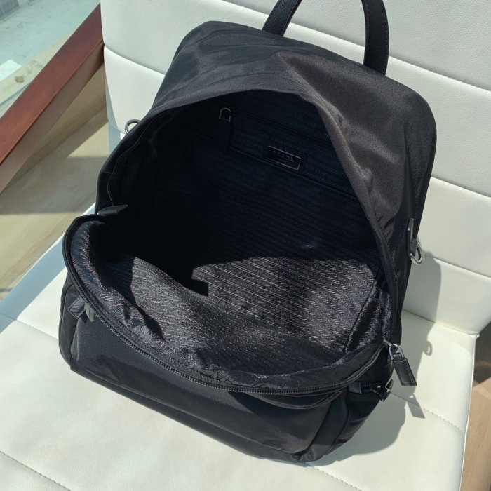 202105SS新作 Prada プラダ メンズ リュックバックスーパーコピー