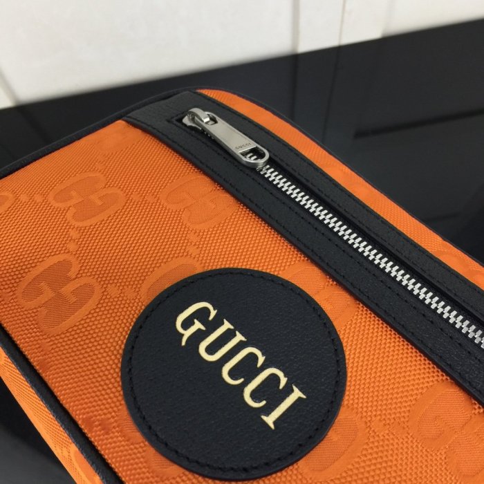 2020SS新作 Gucci グッチ メンズ ショルダーバックスーパーコピー