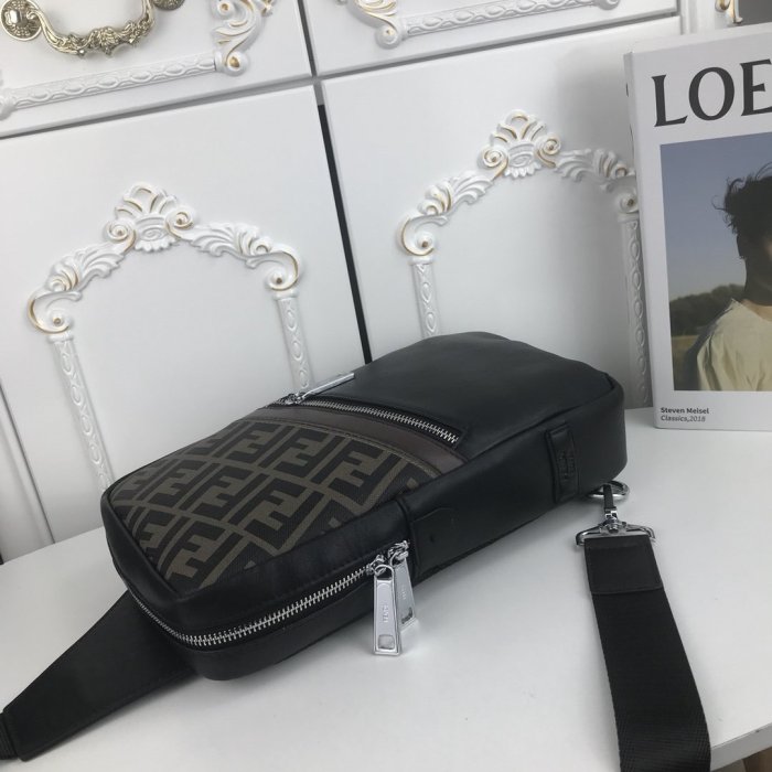 202103SS新作 FENDI フェンディ ショルダーバック スーパーコピー
