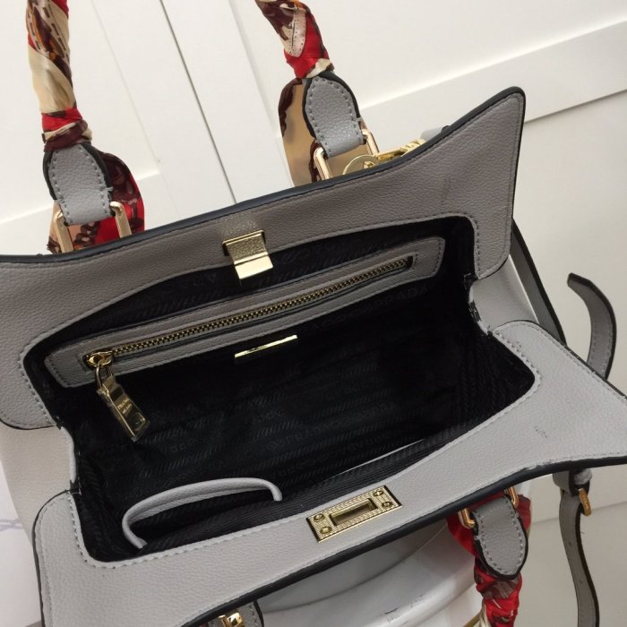 2021SS新作 Prada プラダ レディースハンドバックスーパーコピー