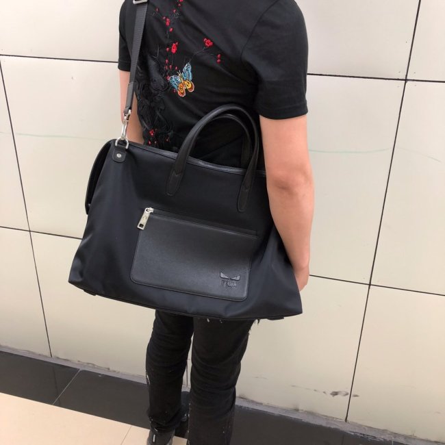 2020SS新作 FENDI フェンディ ショルダーバック スーパーコピー