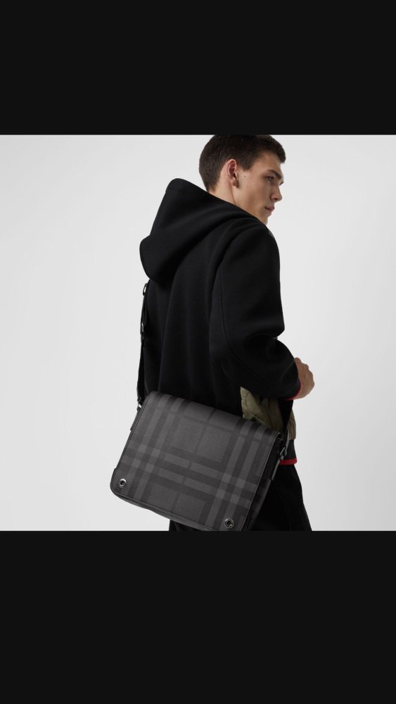 2021SS新作 Burberry バーバリー メンズ ショルダーバック スーパーコピー
