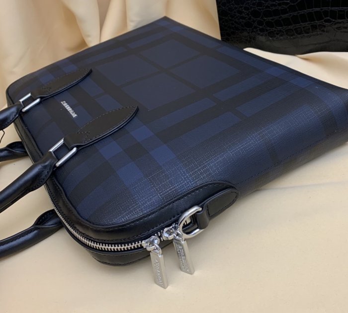2020SS新作 Burberry バーバリー メンズ ハンドバックスーパーコピー