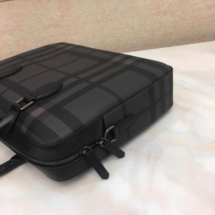 2020SS新作 Burberry バーバリー メンズ ハンドバックスーパーコピー