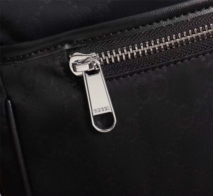 2020SS新作 Gucci グッチ メンズ ショルダーバックスーパーコピー
