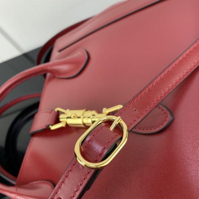 2021SS新作Gucci グッチ レディースショルダーバッグスーパーコピー