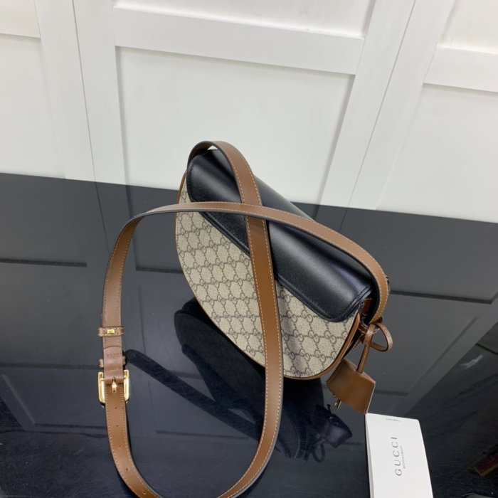 2021SS新作Gucci グッチ レディースショルダーバッグスーパーコピー