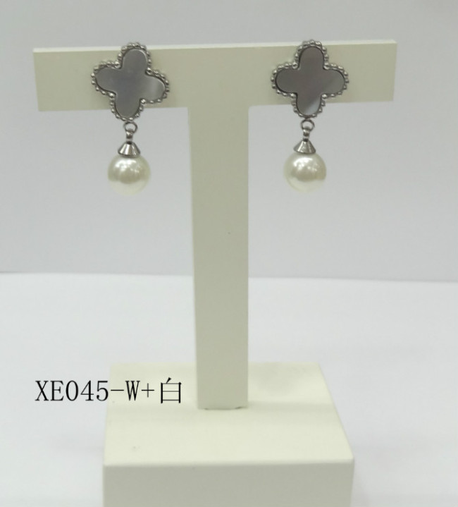 Van Cleef & Arpels ヴァン クリーフ＆アーペル イヤリング ピアス Van-20e