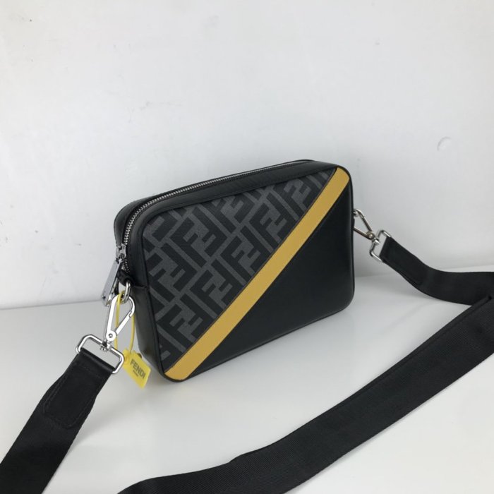 2021SS新作 FENDI フェンディ ショルダーバック スーパーコピー