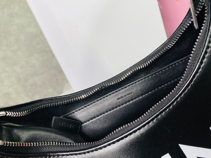 202103SS新作 Celine セリーヌ レディースショルダーバッグスーパーコピー