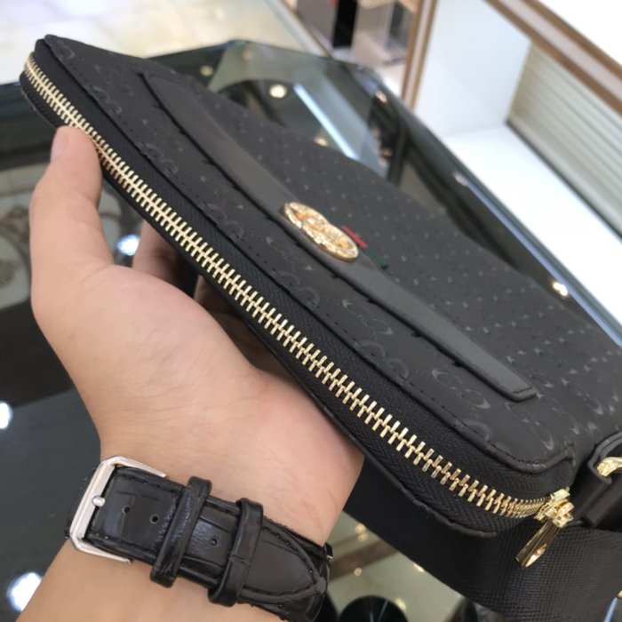 2020SS新作 Gucci グッチ メンズ ショルダーバックスーパーコピー
