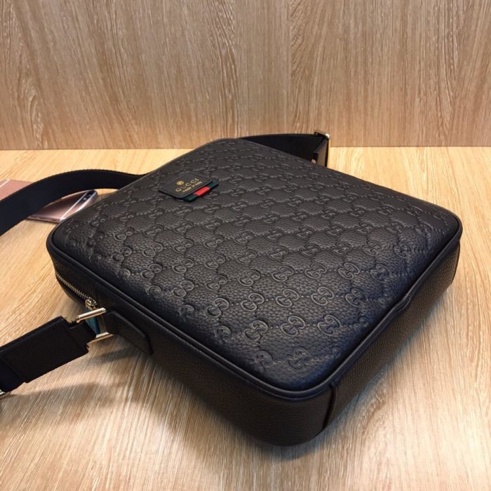 2020SS新作 Gucci グッチ メンズ ショルダーバックスーパーコピー