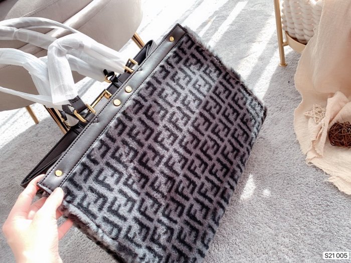 2020SS新作 FENDI フェンディ レディース ハンドバックスーパーコピー