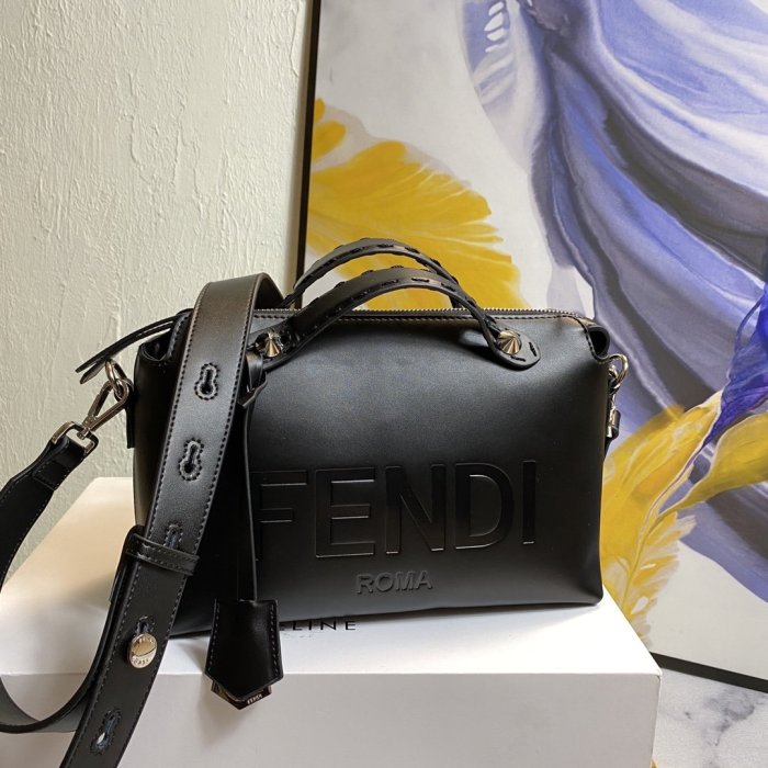 202103SS新作 FENDI フェンディ レディースショルダーバックスーパーコピー