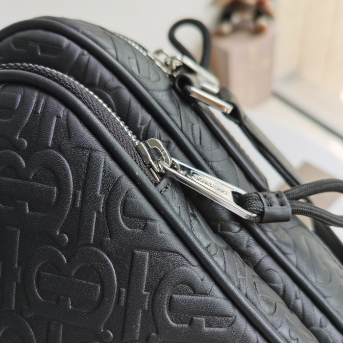 2020SS新作 Burberry バーバリー メンズ ショルダーバック スーパーコピー