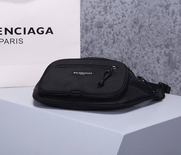 2020SS新作 Balenciaga バレンシアガ メンズ ショルダーバック スーパーコピー