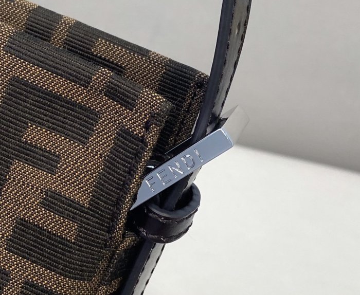 202103SS新作 FENDI フェンディ レディースショルダーバックスーパーコピー