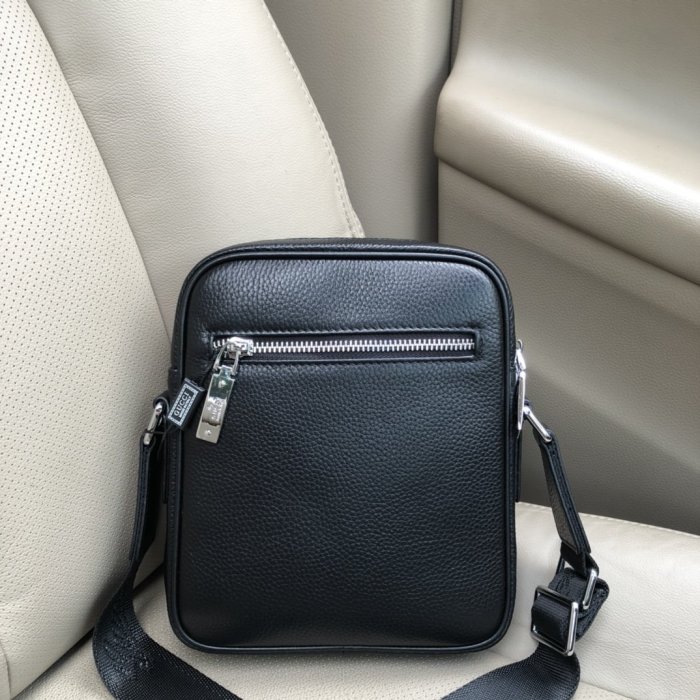2020SS新作 Gucci グッチ メンズ ショルダーバックスーパーコピー
